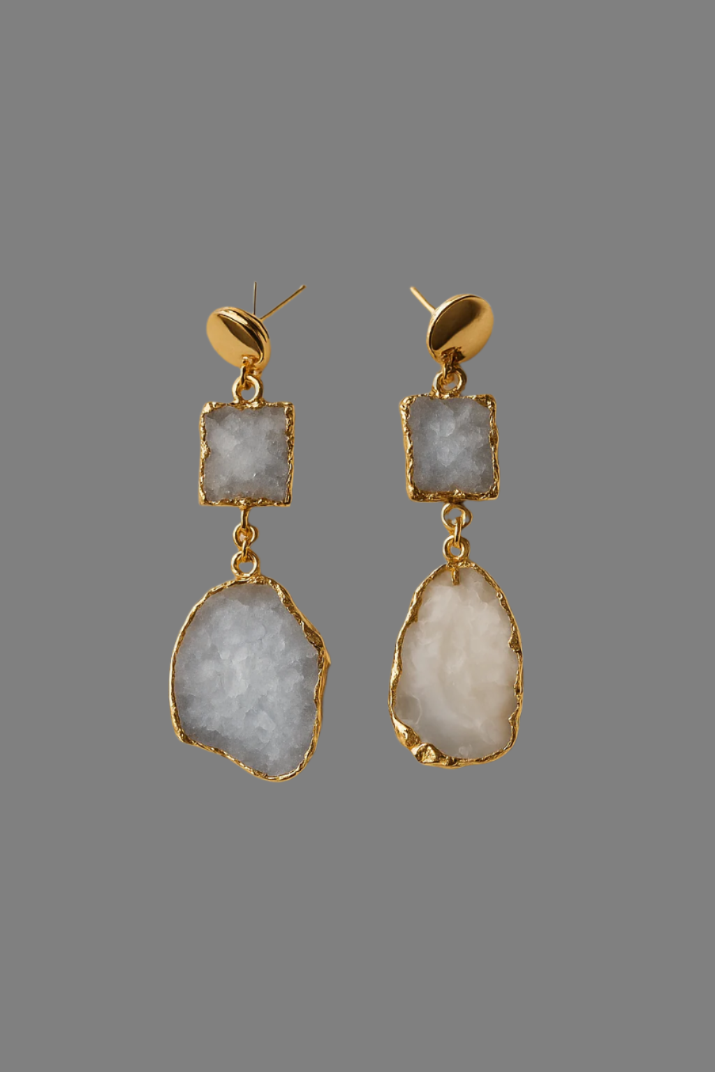 MANIRA EARRING