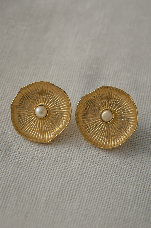 SUNHERI PANKHURI EARRING
