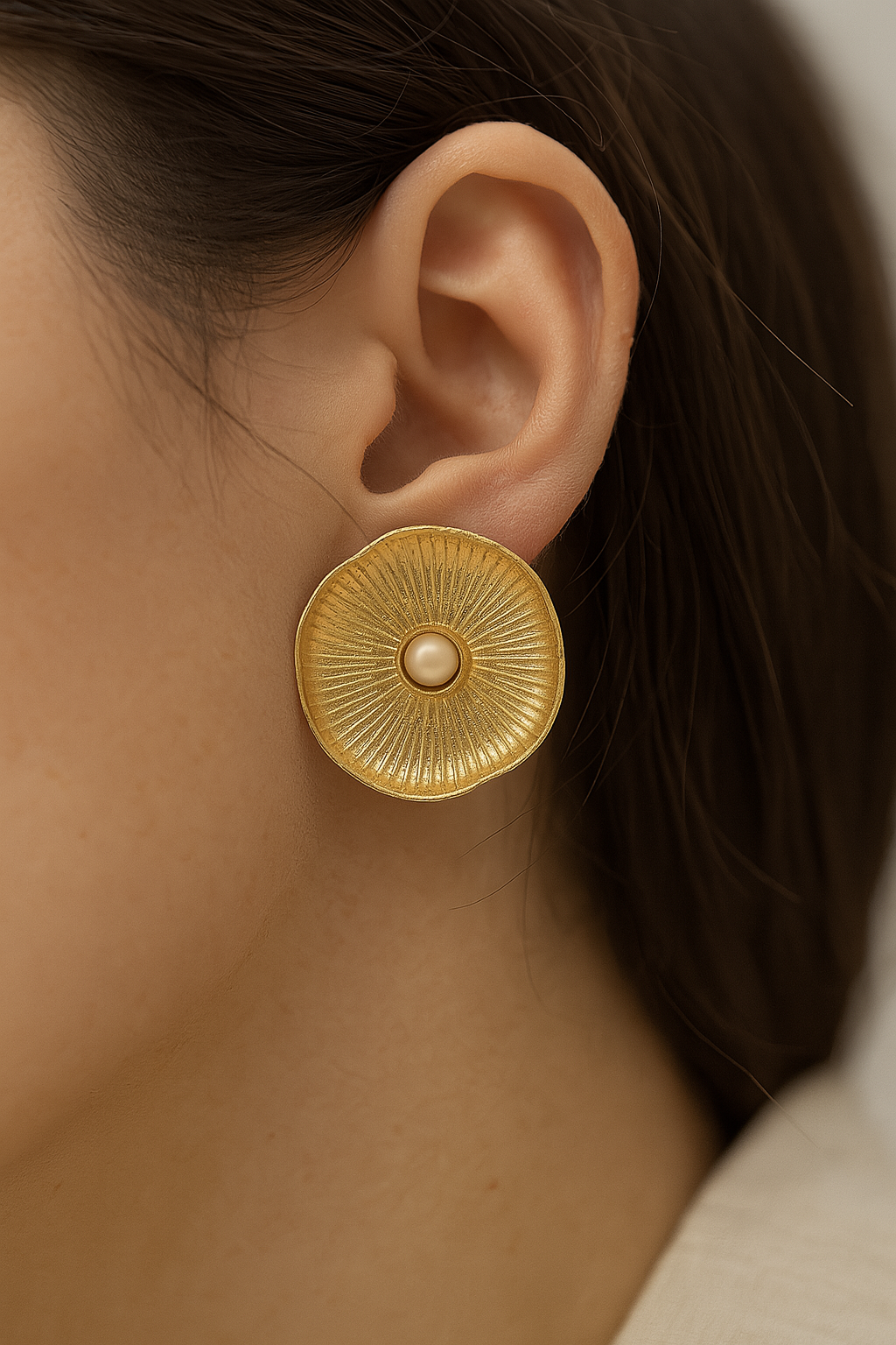 SUNHERI PANKHURI EARRING
