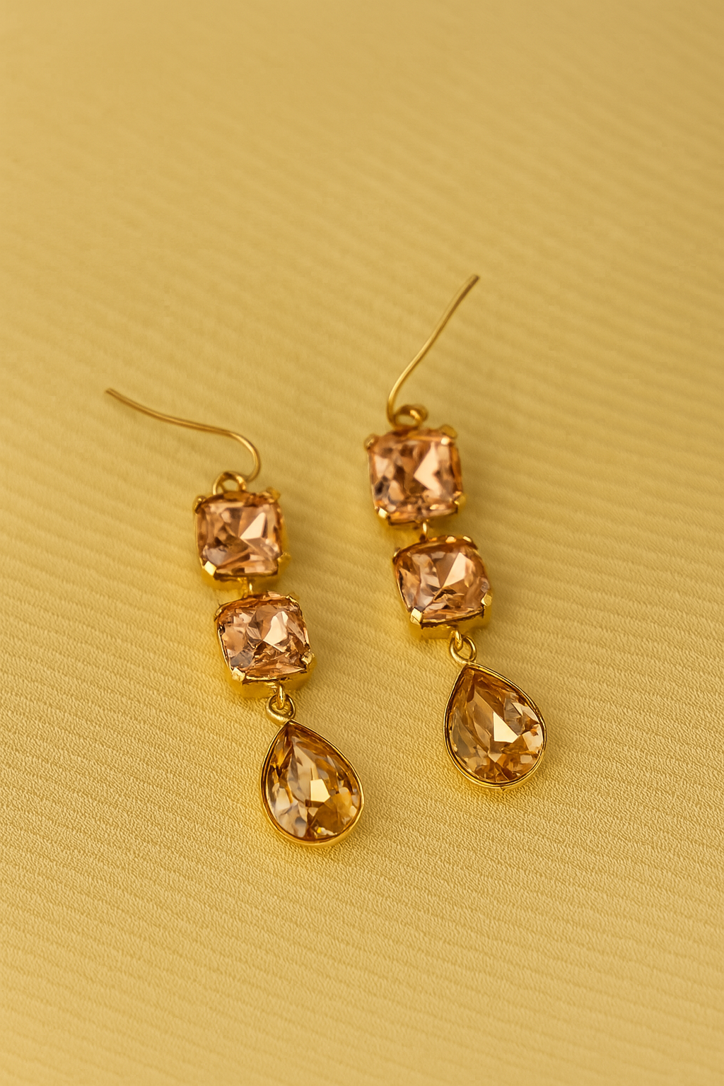 NOOR AMBER EARRING