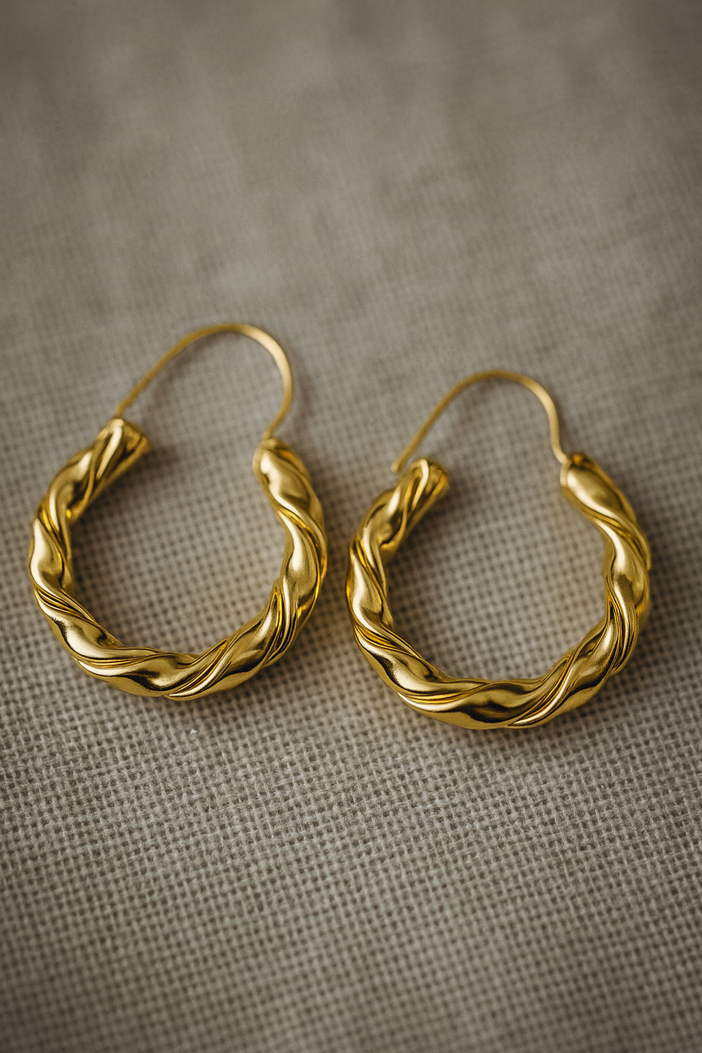 TARU EARRING