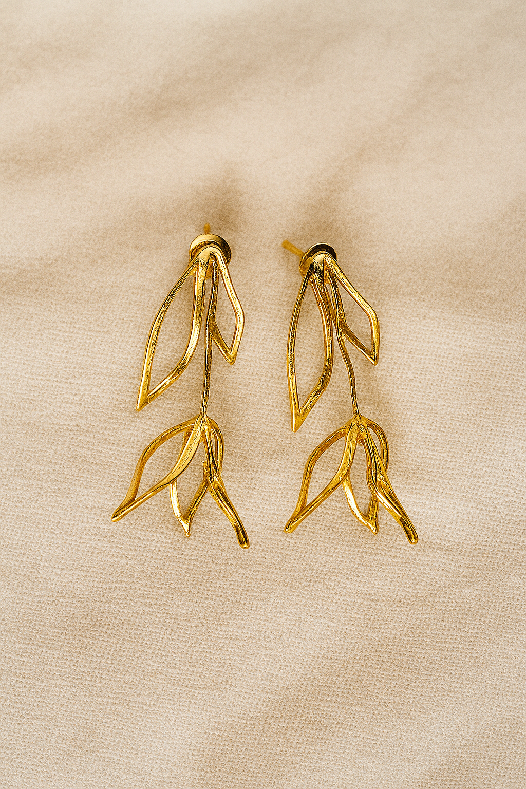 PATRA EARRING