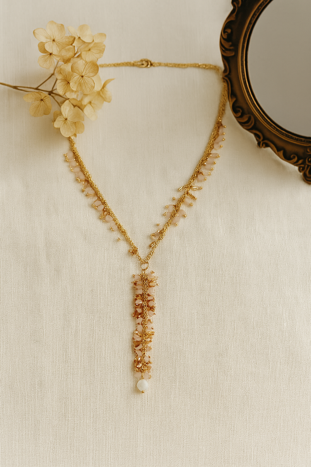 ARUNIKA NECKLACE