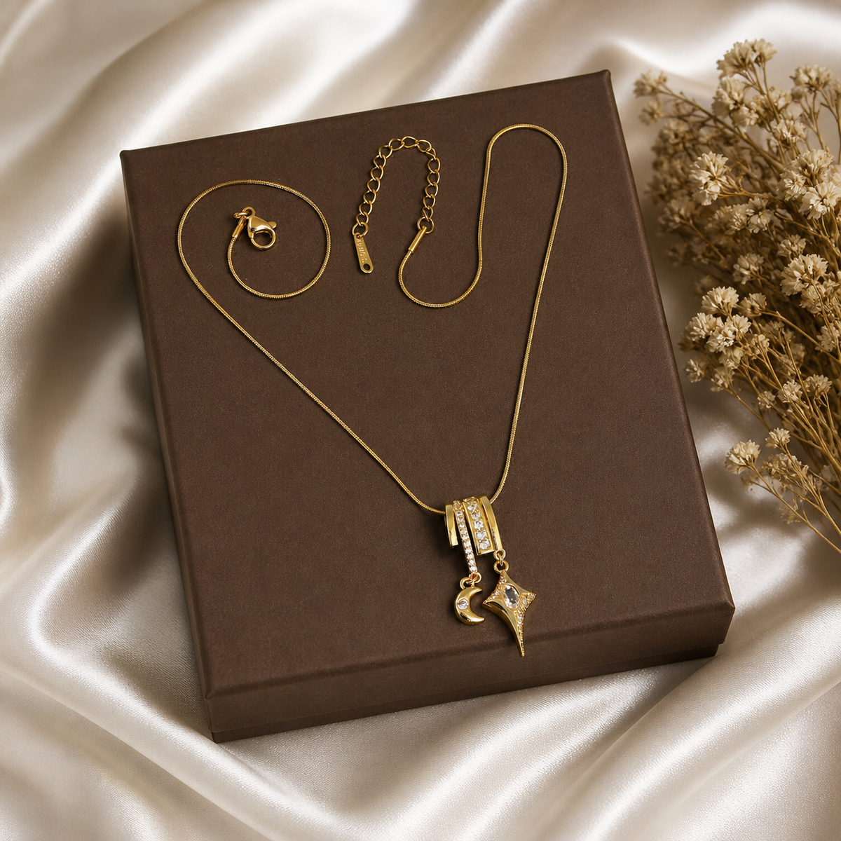 CELESTIA CHARM NECKLACE