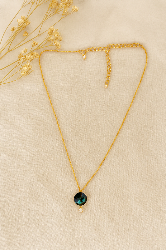 AVIRA NECKLACE