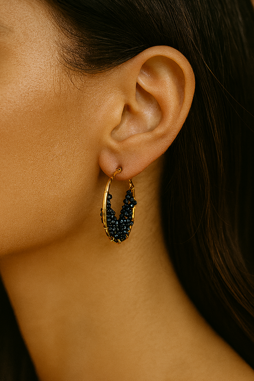 NOIRA EARRING