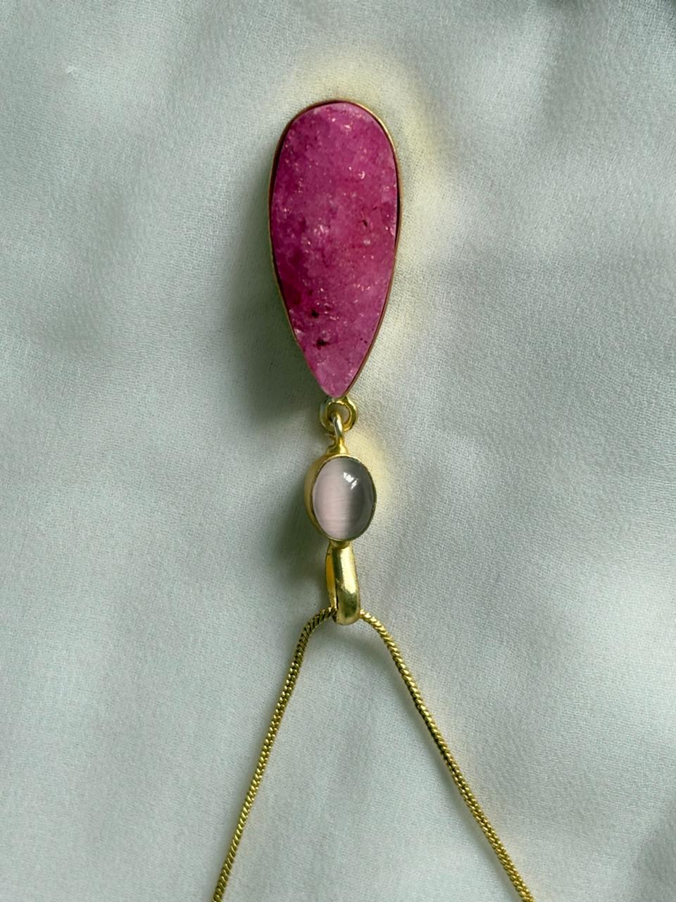 GULNAZ DROP NECKLACE